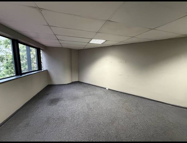 154M² BUILDING TO LET IN CAPE TOWN CITY CENTRE